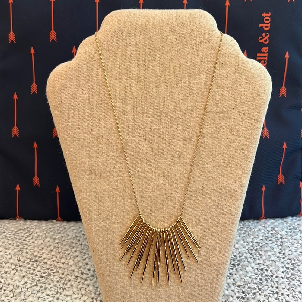 Stella & Dot Kari Fringe Necklace